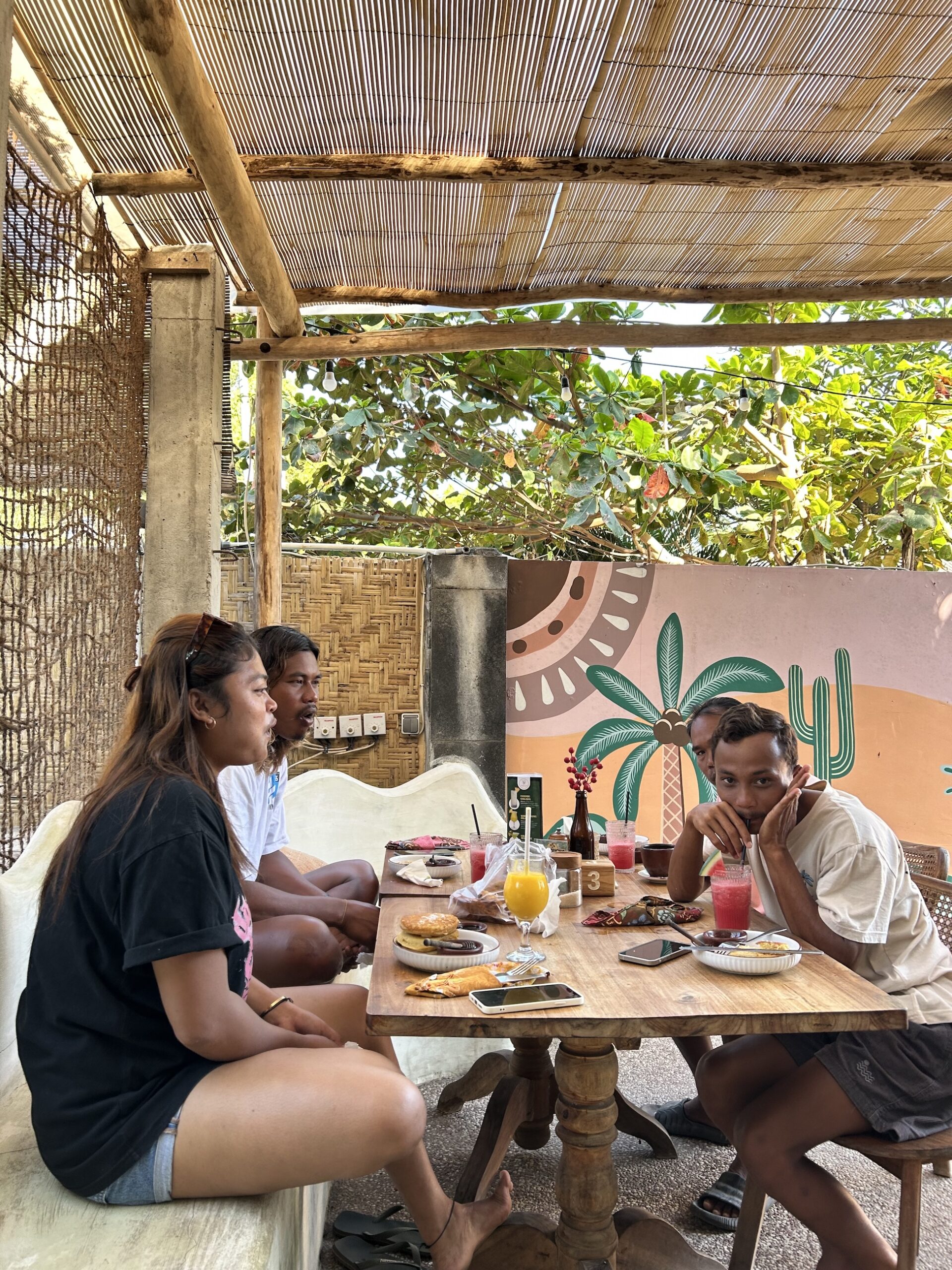 staff-roots-lombok.jpeg