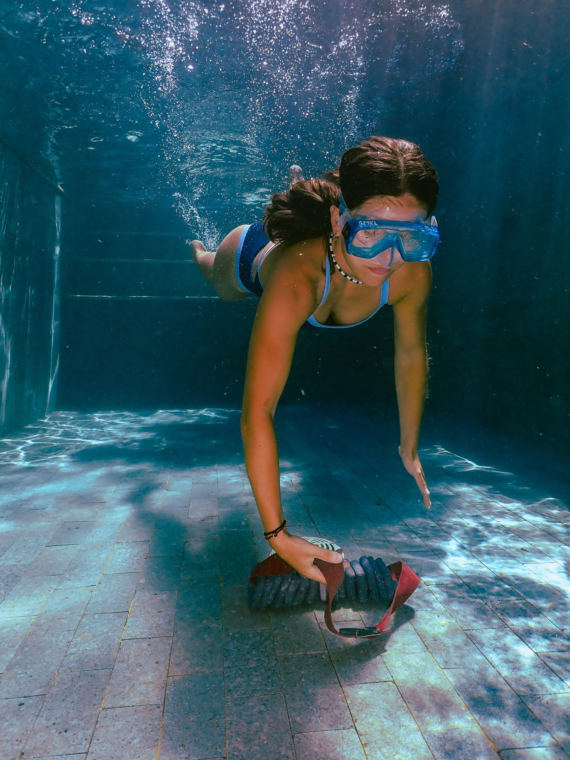 hold-down-breathwork-for-surfers-pool.jpg